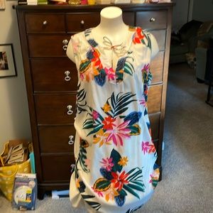 Summer dress, comfortable, festive. Attached lining.